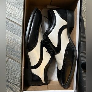 Elegant Two-Tone Men's Oxford Shoes